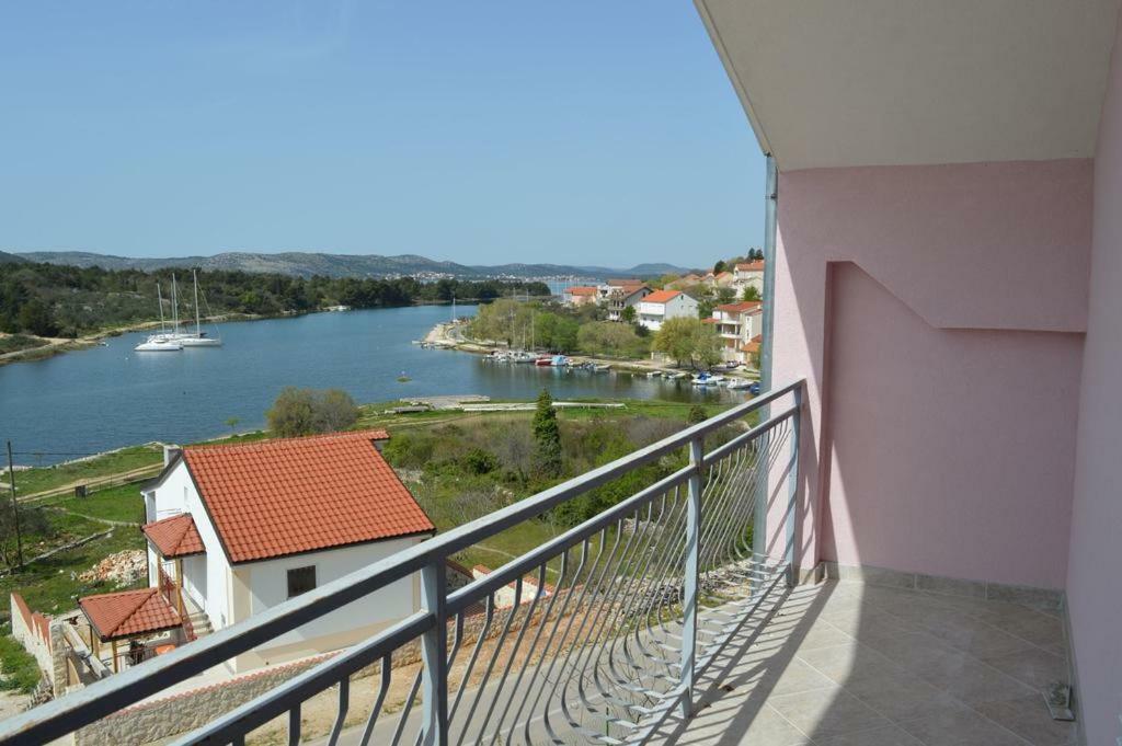 Apartmani Slavica Sibenik Exterior photo